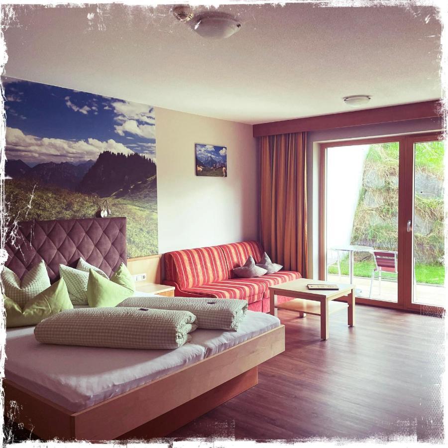 Hotel Garni Alpendiamant Fiss Exterior photo